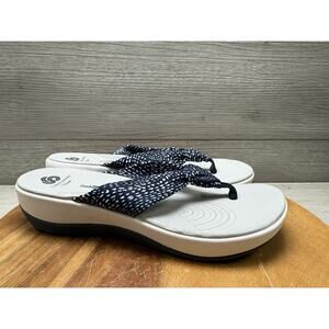 Clarks Cloudsteppers Arla Glison Thong Sandal Flip Flop Blue Fabric Size: 9